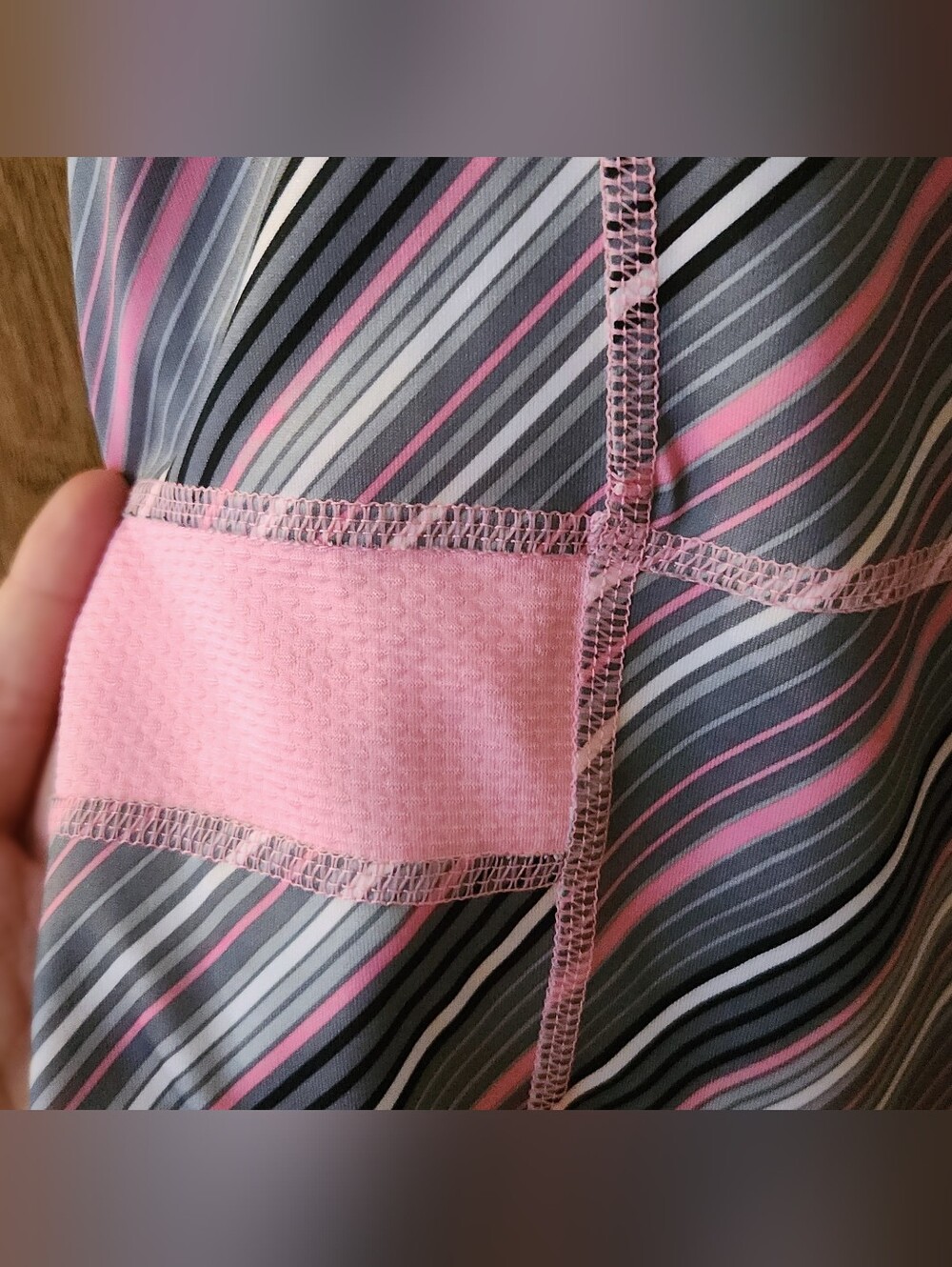 Tek Gear Fitness Tank With Built In Bra - Picture 6 of 11